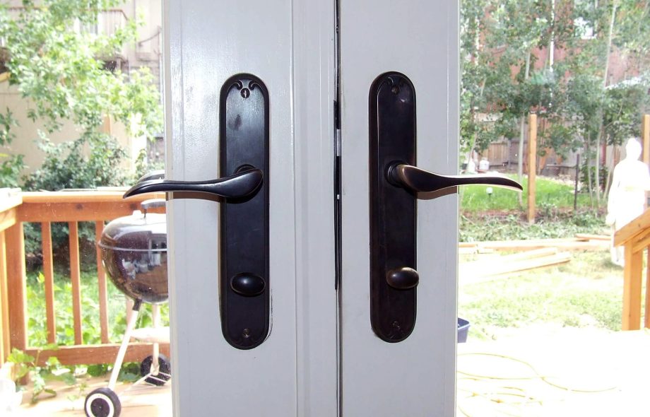 lockable patio door